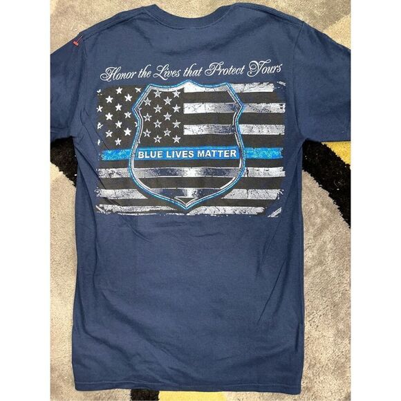Back The Blue Police T-Shirt Short sleeve Size Small Gildan - Picture 1 of 3